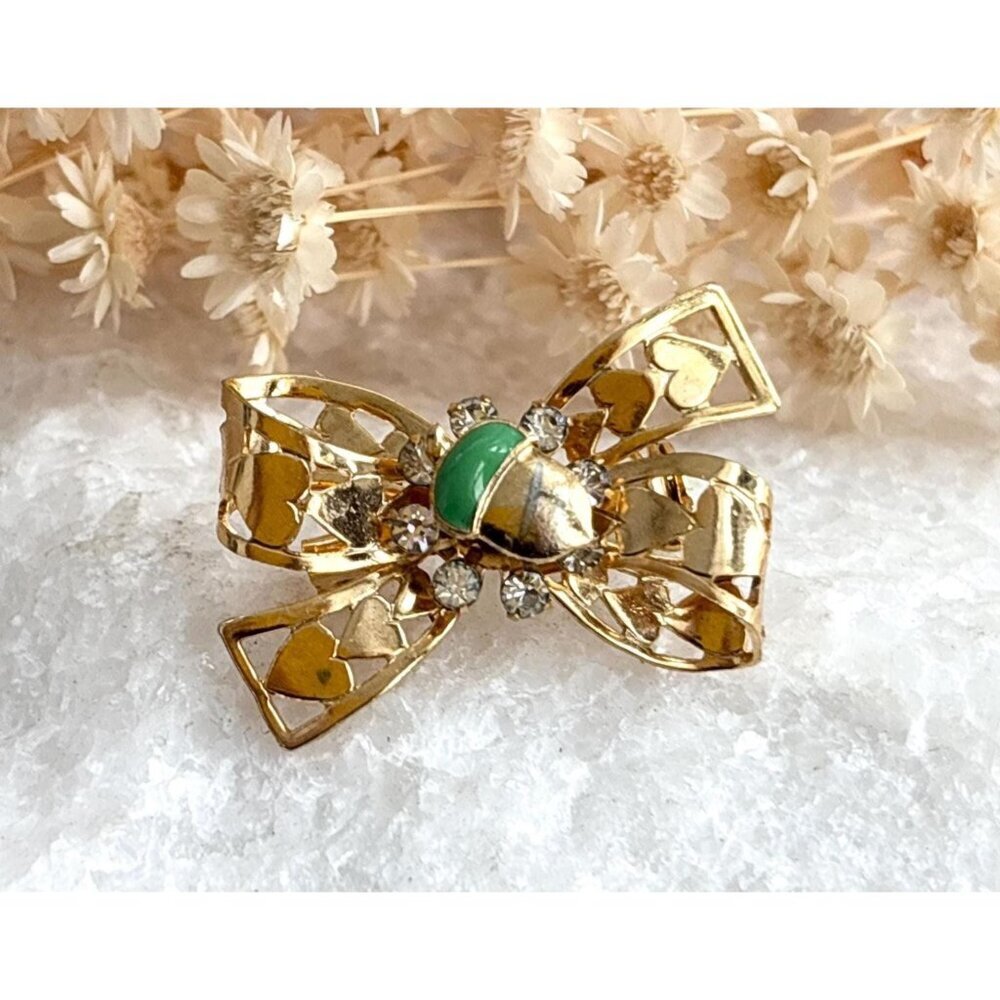 Acorn Centered Heart Lined Ribboned Bowtie Vintage Costume Jewelry Brooch